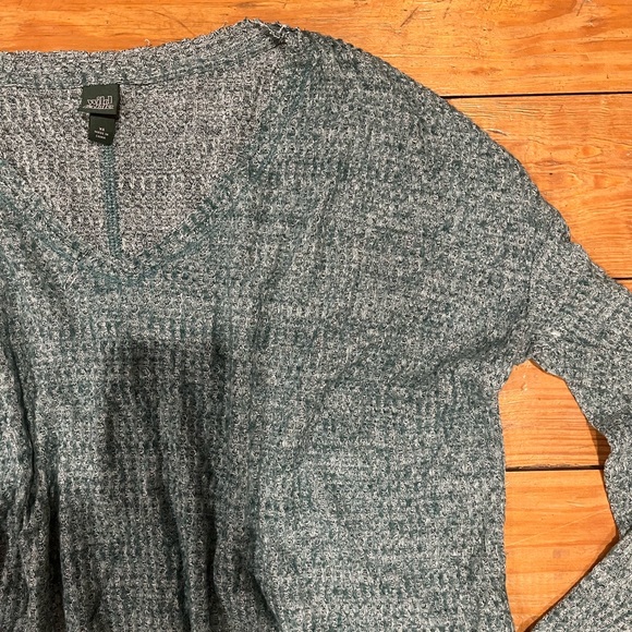 (397) —GREEN TOP— - Picture 3 of 5